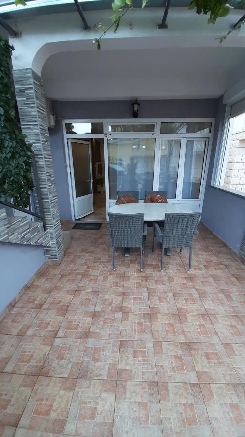 Apartments Ljube Makarska Exterior foto