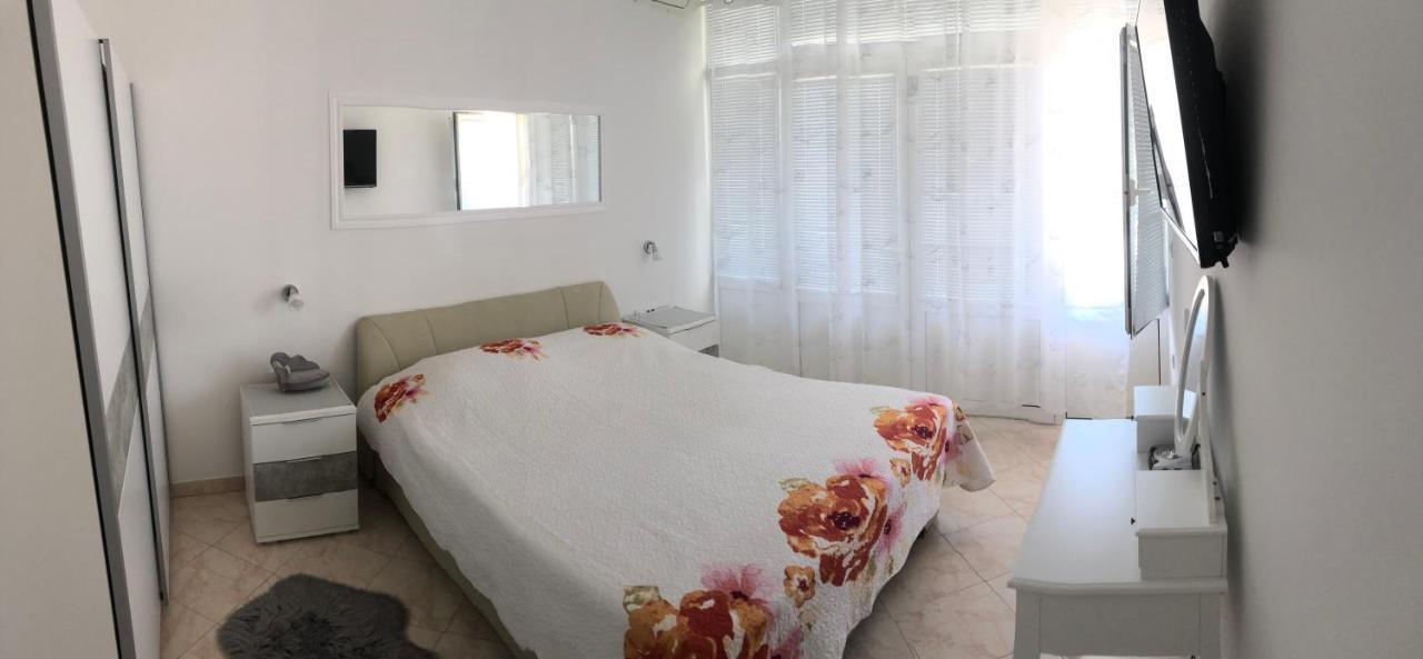 Apartments Ljube Makarska Exterior foto